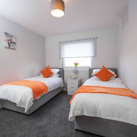 Premier - Wishaw En-Suite Apartment Экстерьер фото