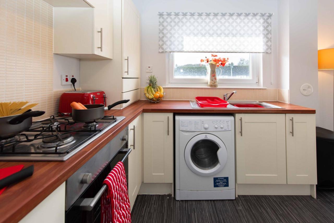 Premier - Wishaw En-Suite Apartment Экстерьер фото